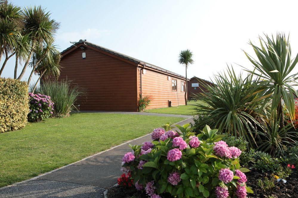 Atlantic Bays Holiday Park Padstow Bagian luar foto