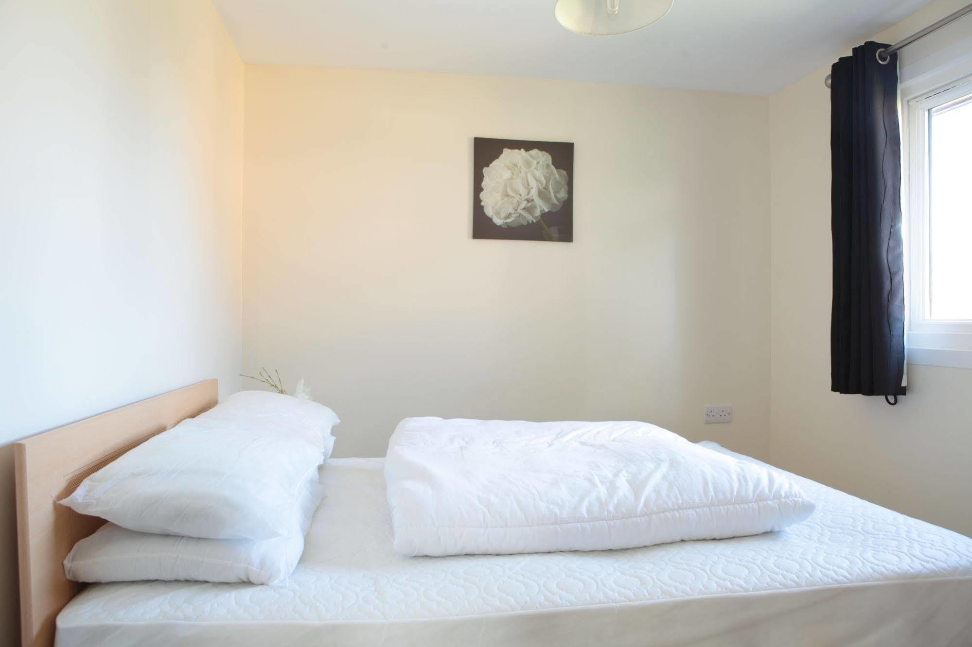 Atlantic Bays Holiday Park Padstow Bagian luar foto